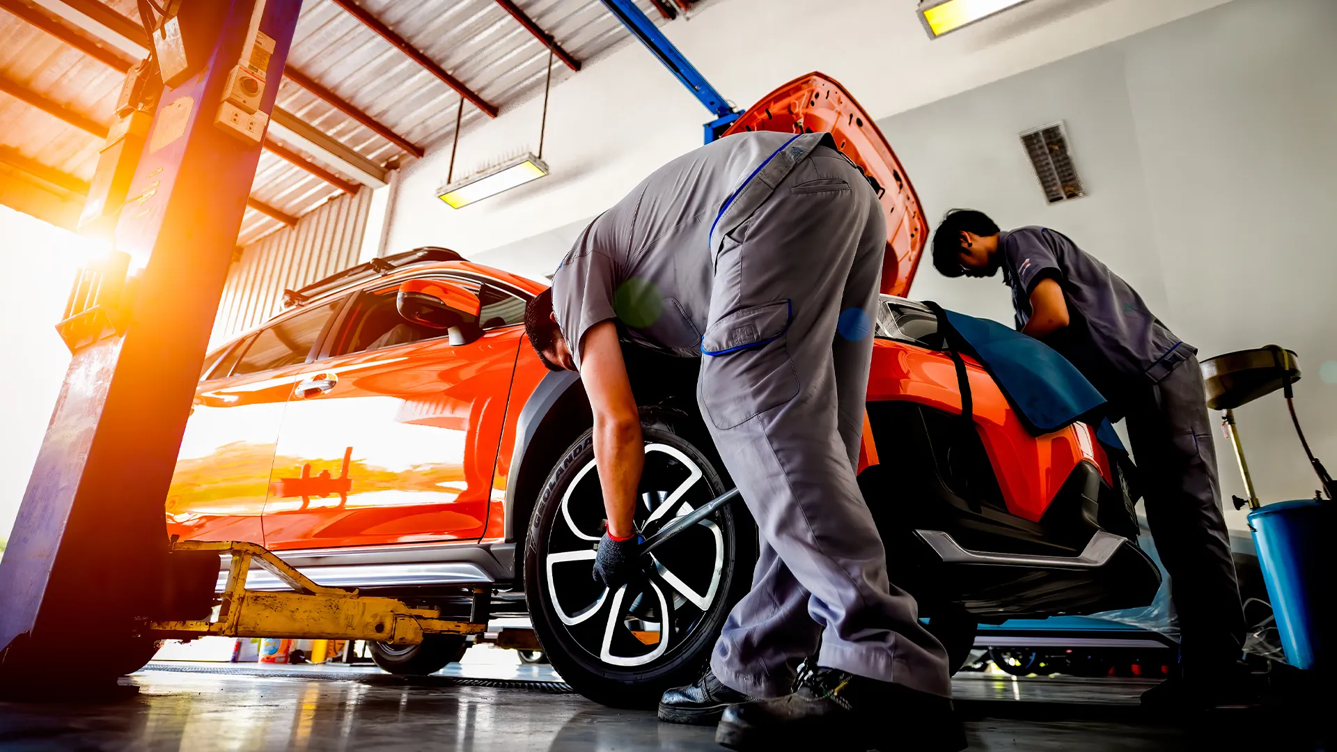 İzmir Bayraklı Otomoto oto servis aracı